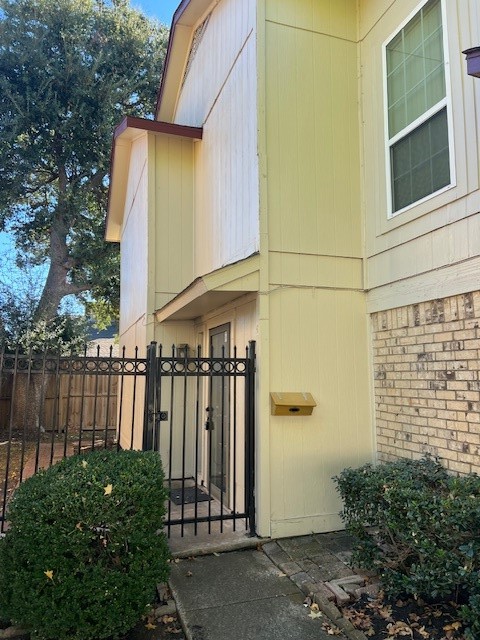 2934 Canis Circle Garland TX 75044