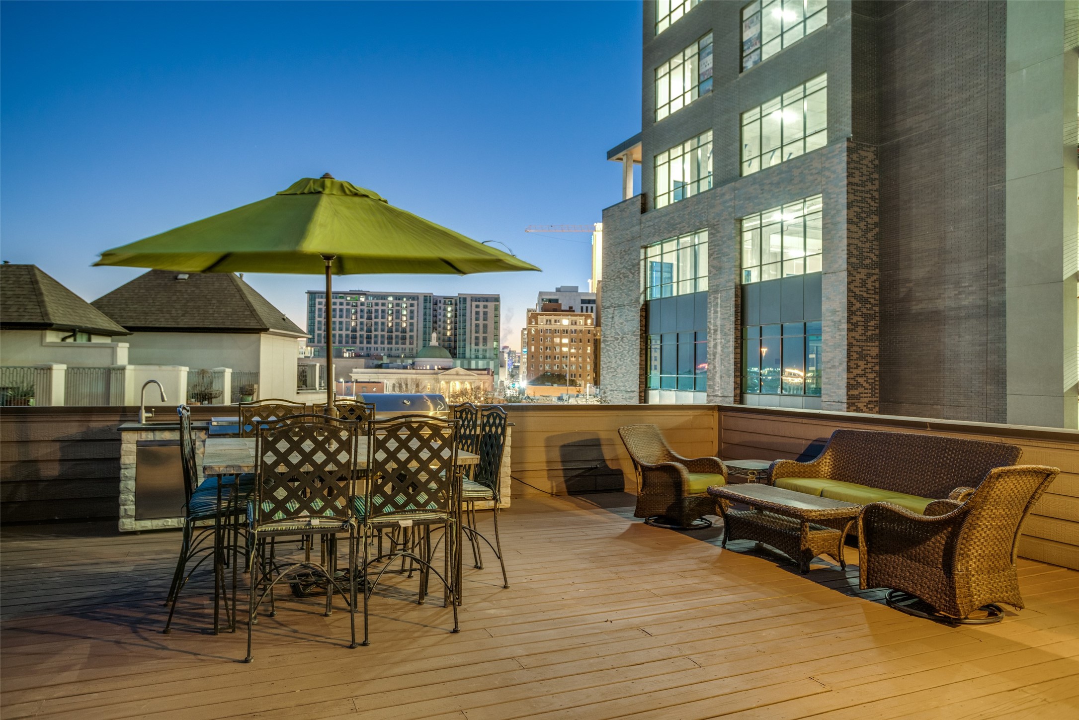 Dallas TX, 2111 Albany Street