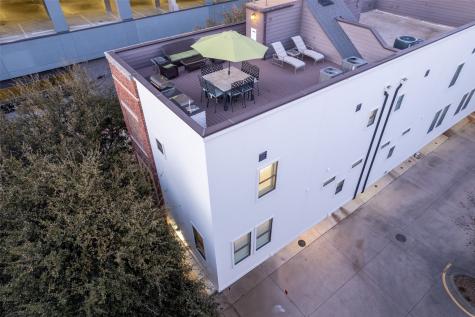 2111 Albany Street Dallas TX 75201