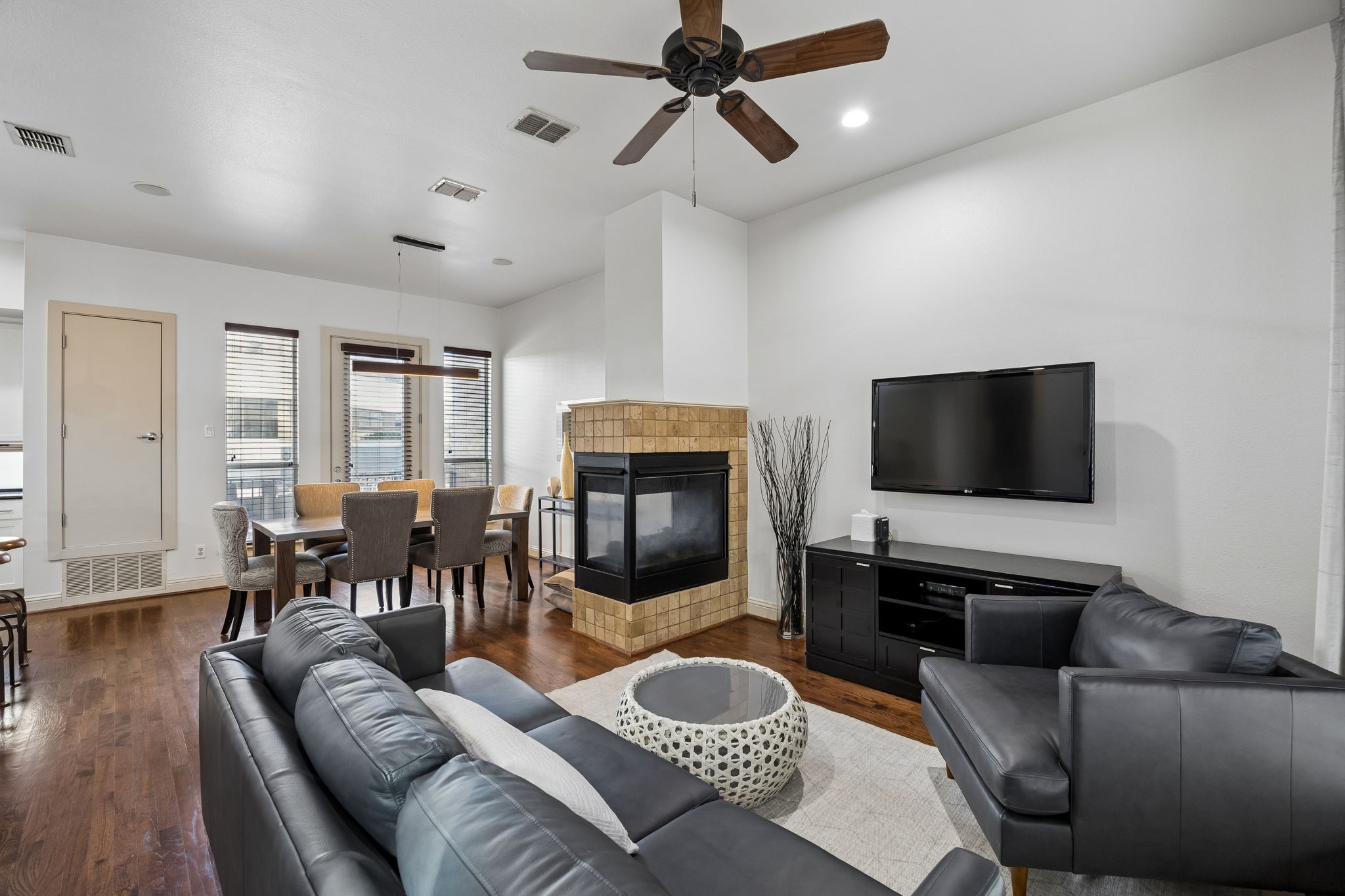 3003 Douglas Avenue Dallas TX 75219