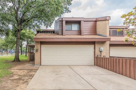 701 Oakwood Trail Fort Worth TX 76112