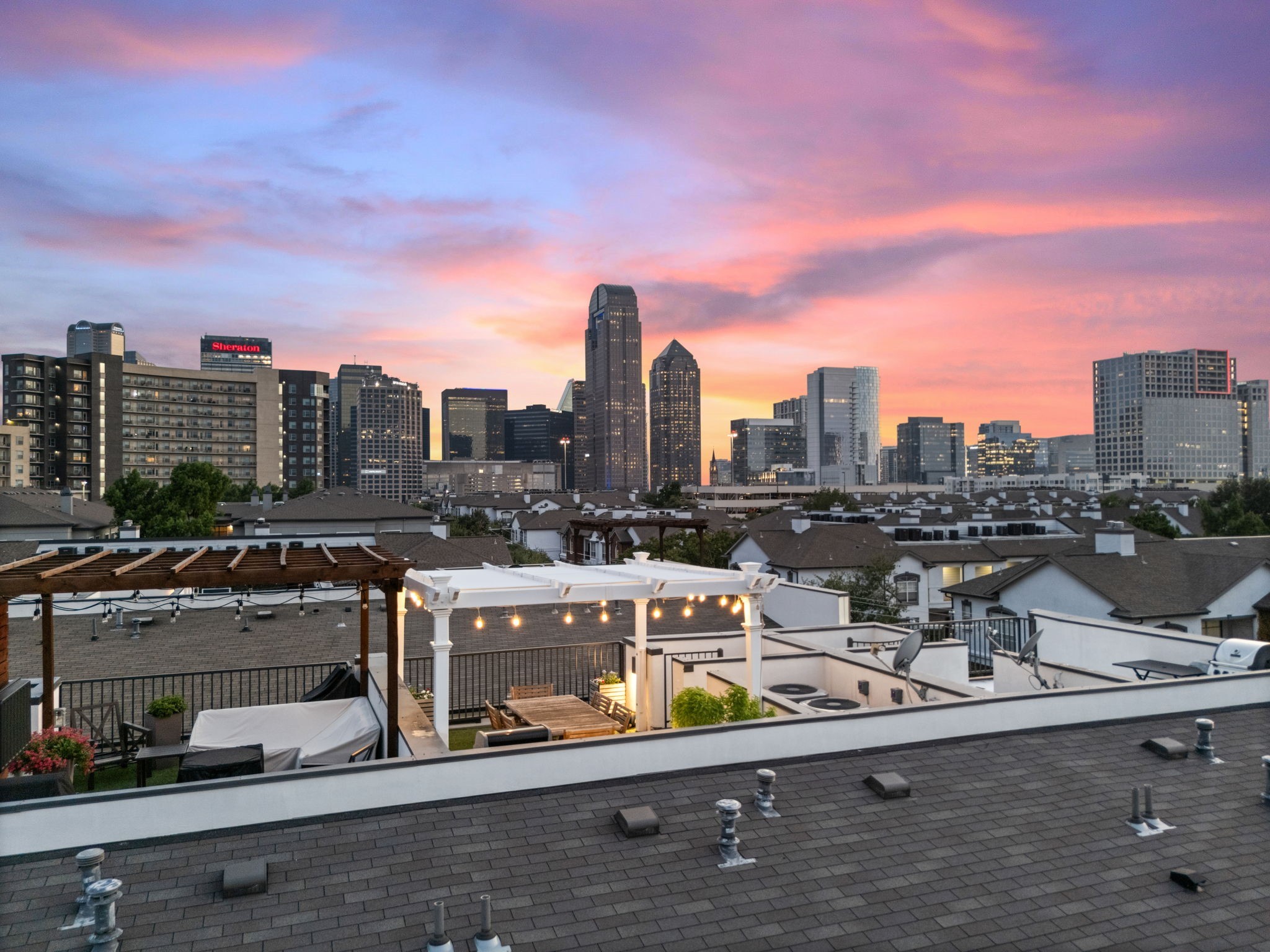 743 Cannen John Lane Dallas TX 75204