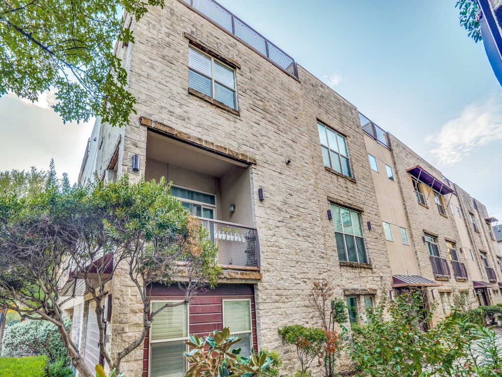2931 Thomas Avenue Dallas TX 75204