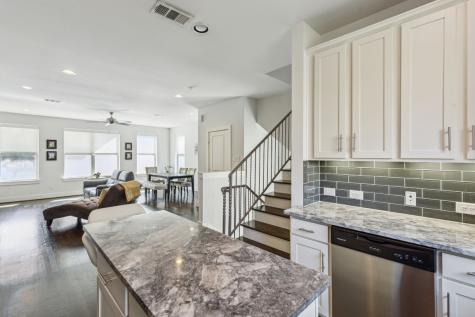 1504 Knoll Manor Lane Dallas TX 75206