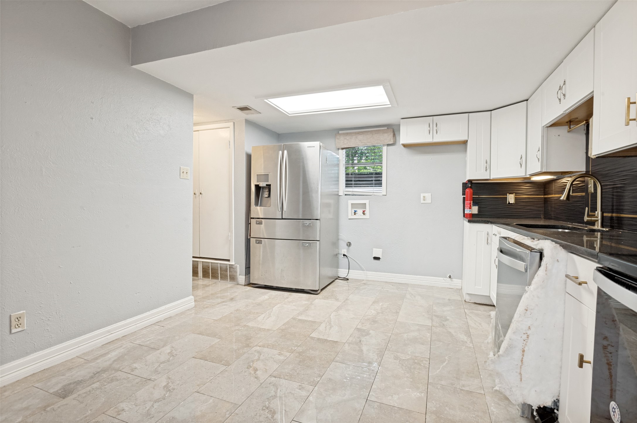 5808 Harvest Hill Road Dallas TX 75230
