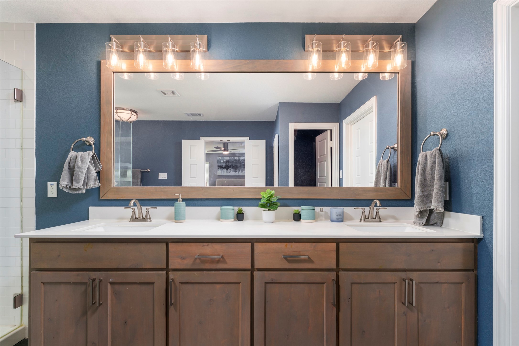 4215 Swinley Forest Drive Arlington TX 76017