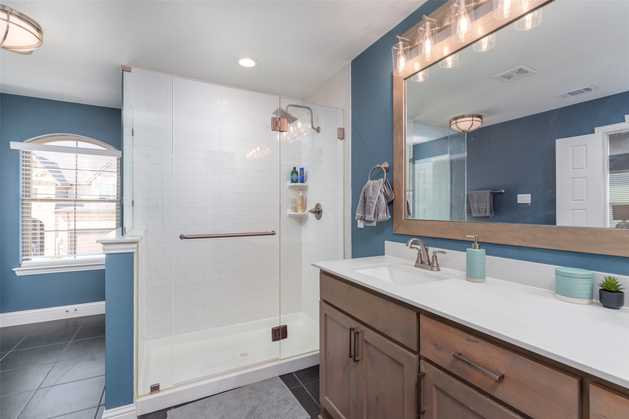 4215 Swinley Forest Drive Arlington TX 76017