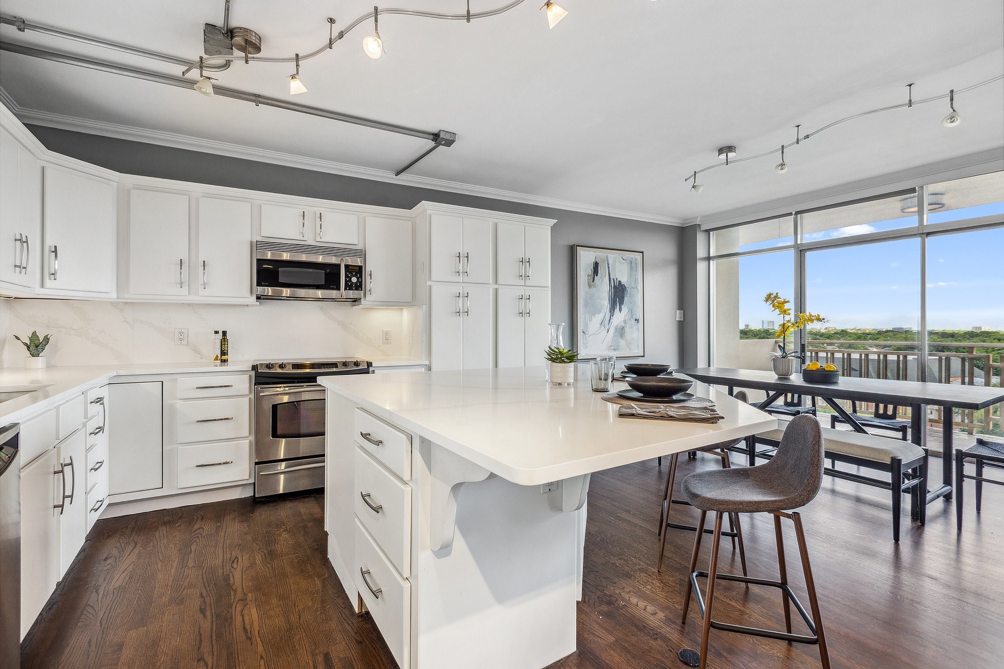 6211 W Northwest Dallas TX 75225