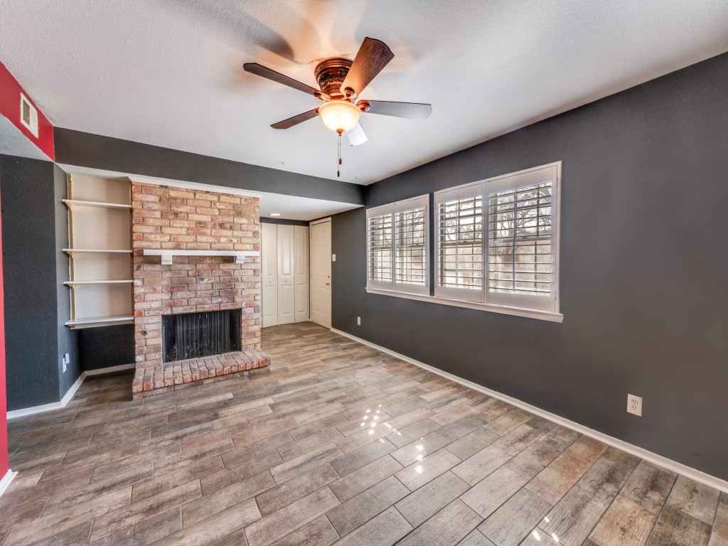 206 Westview Terrace Arlington TX 76013