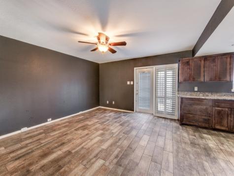 206 Westview Terrace Arlington TX 76013