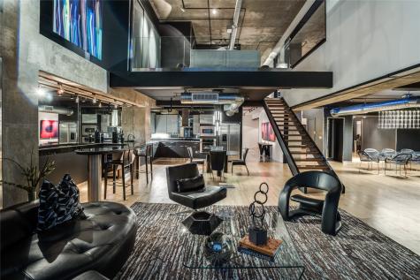 2011 Cedar Springs Road Dallas TX 75201