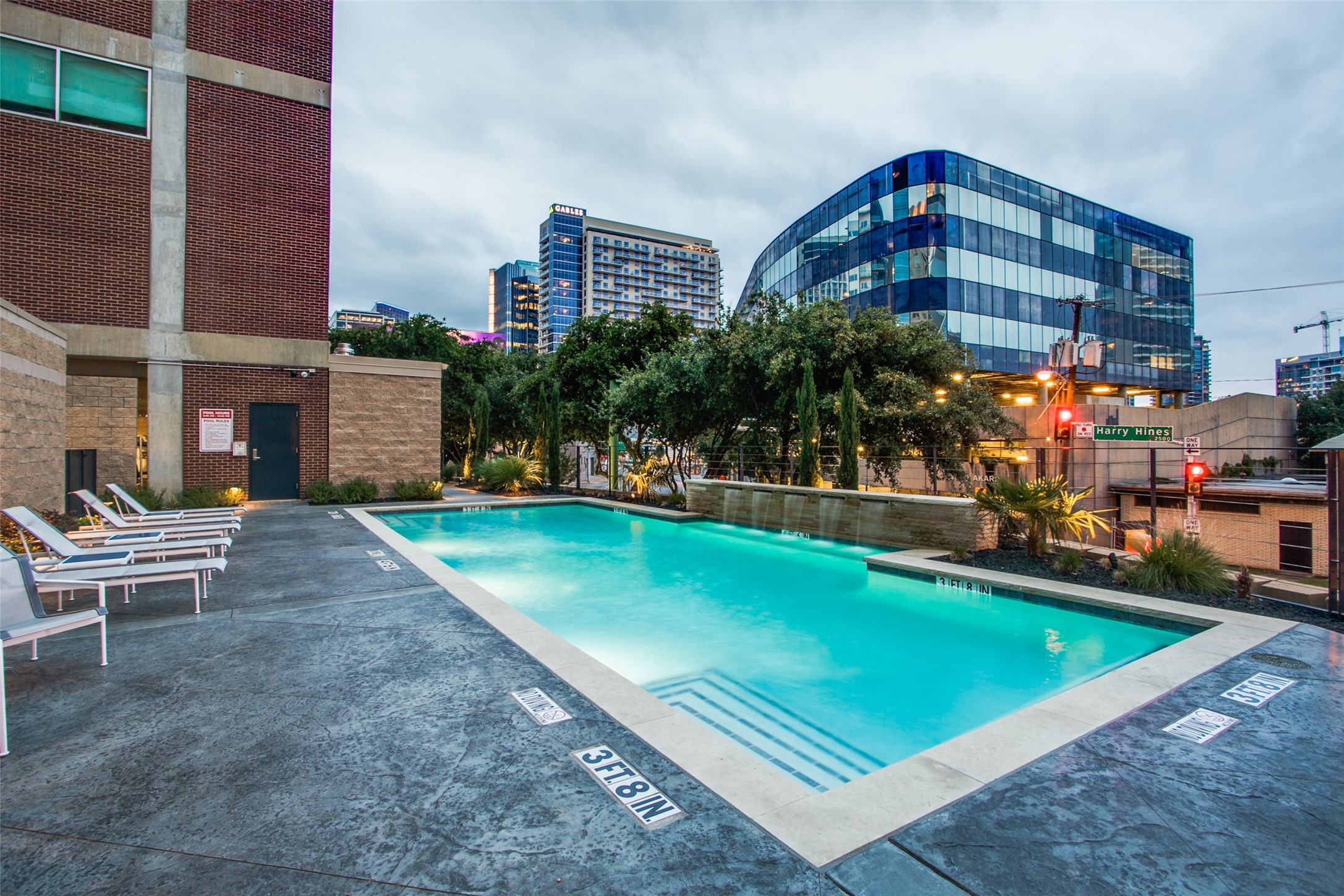2011 Cedar Springs Road Dallas TX 75201