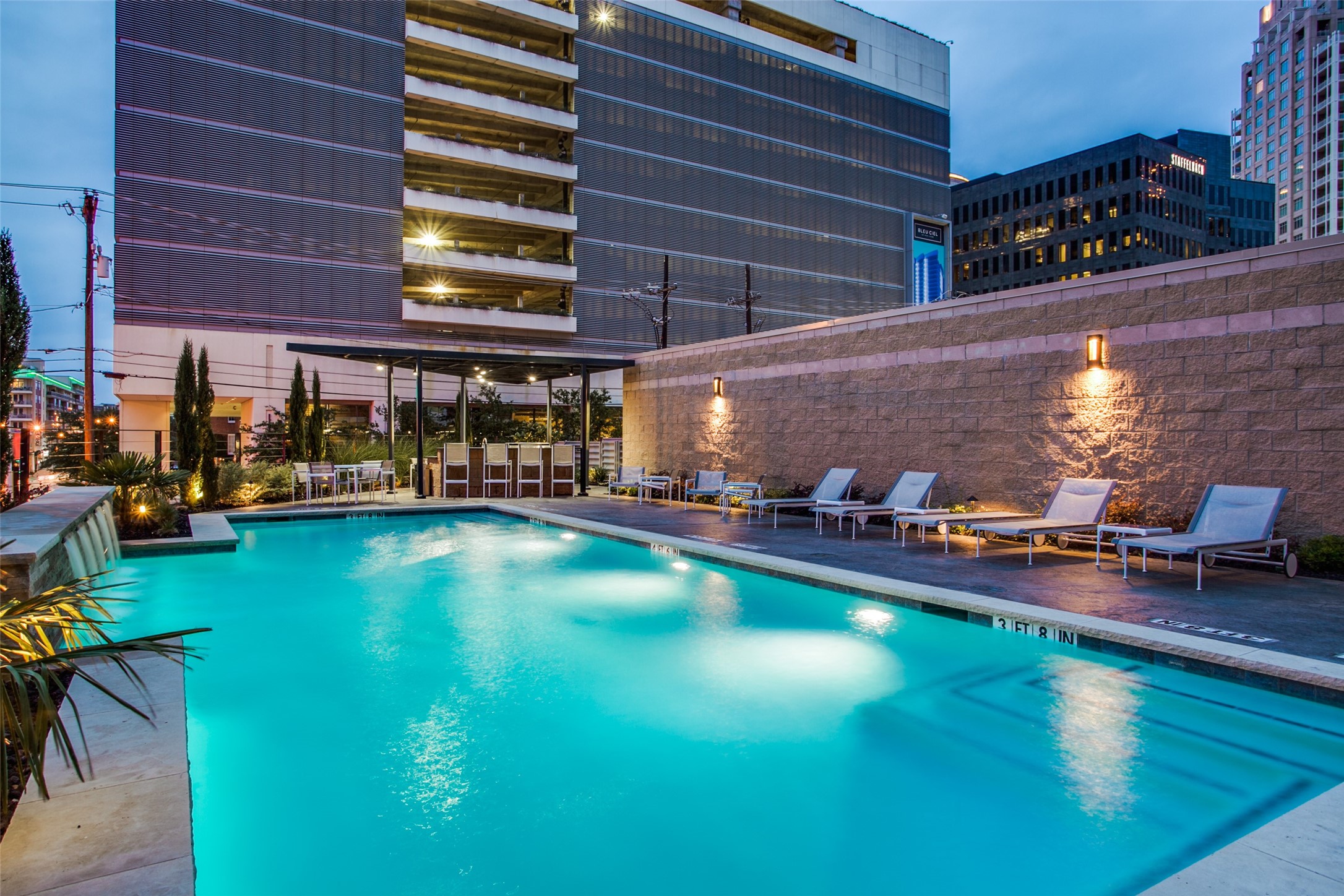 2011 Cedar Springs Road Dallas TX 75201