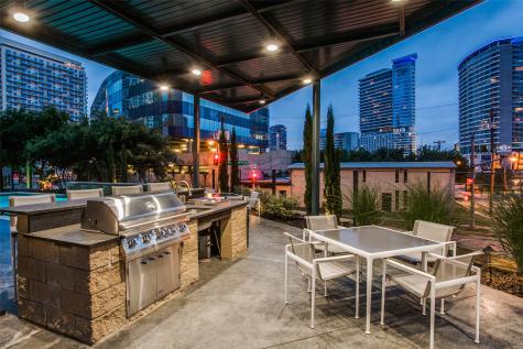 2011 Cedar Springs Road Dallas TX 75201