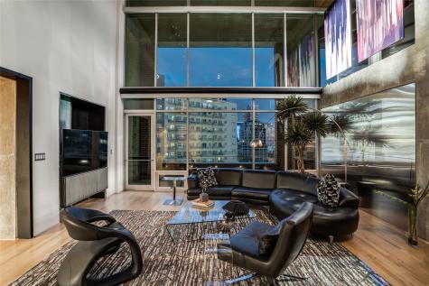 2011 Cedar Springs Road Dallas TX 75201