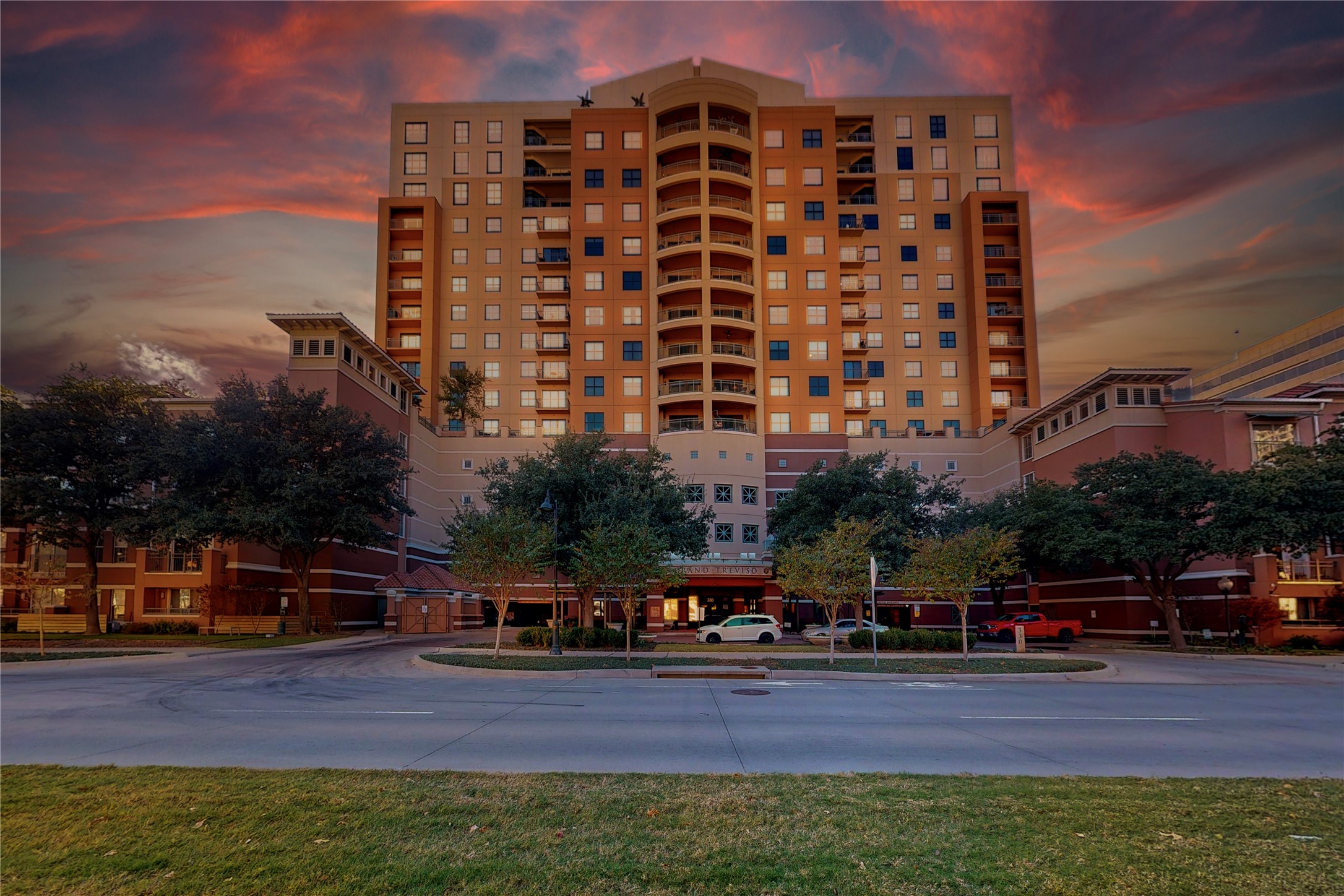 330 Las Colinas Boulevard E Irving TX 75039