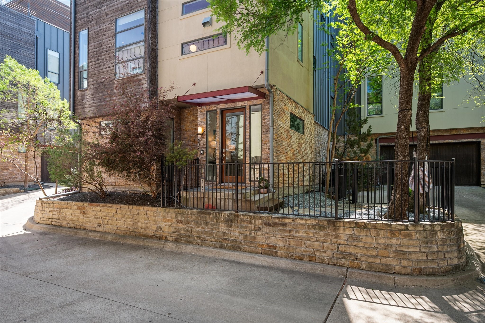 432 Trinity River Circle Dallas TX 75203