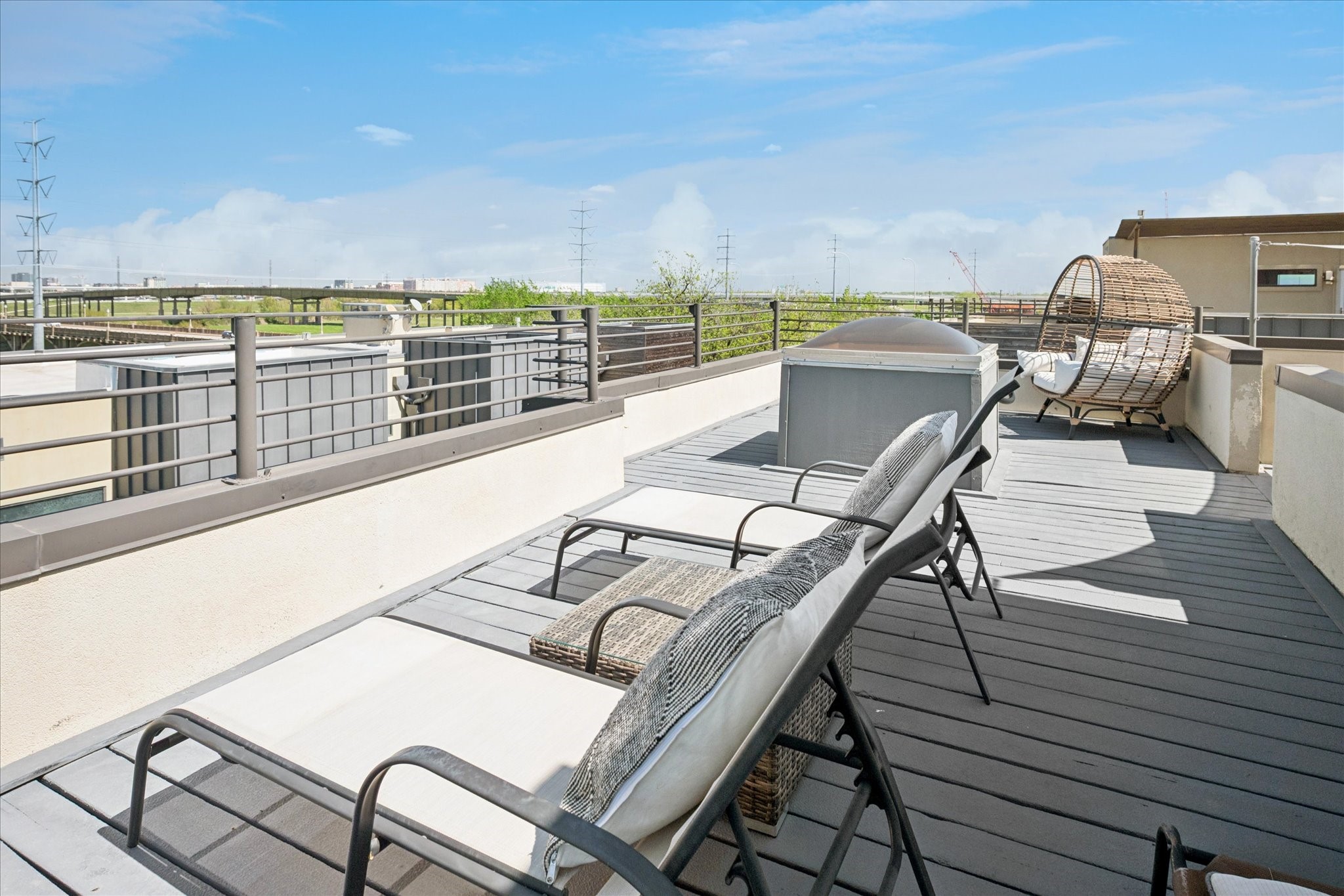 432 Trinity River Circle Dallas TX 75203