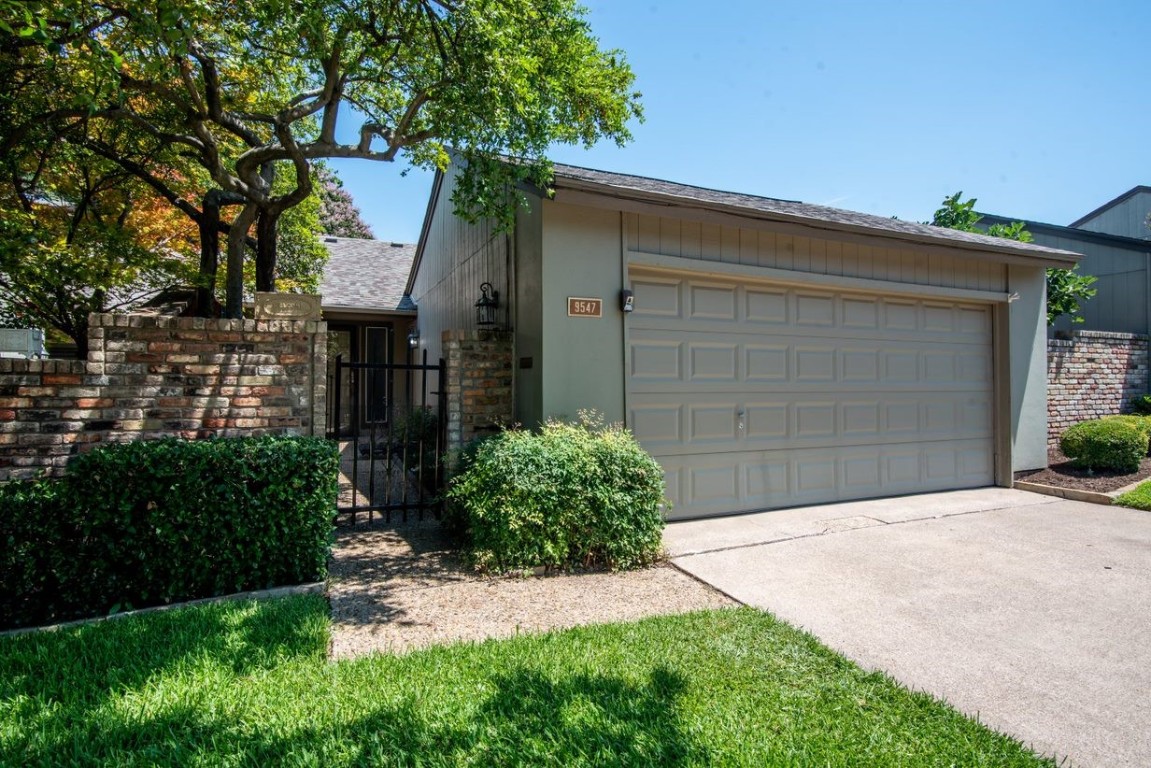 9547 Highland View Drive Dallas TX 75238