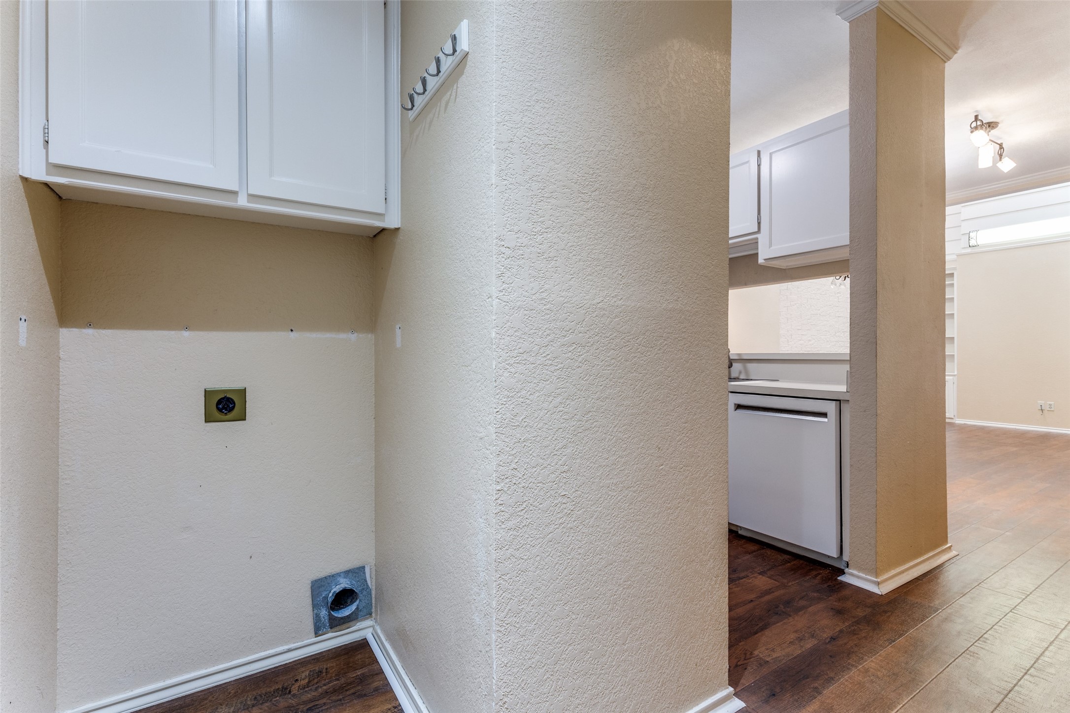 1218 Wooded Trail Hurst TX 76053