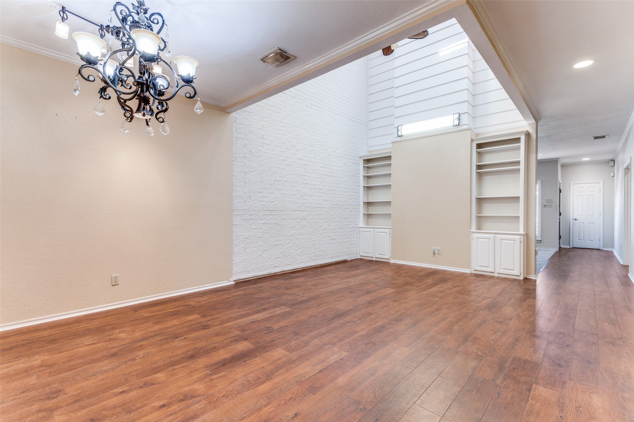 1218 Wooded Trail Hurst TX 76053