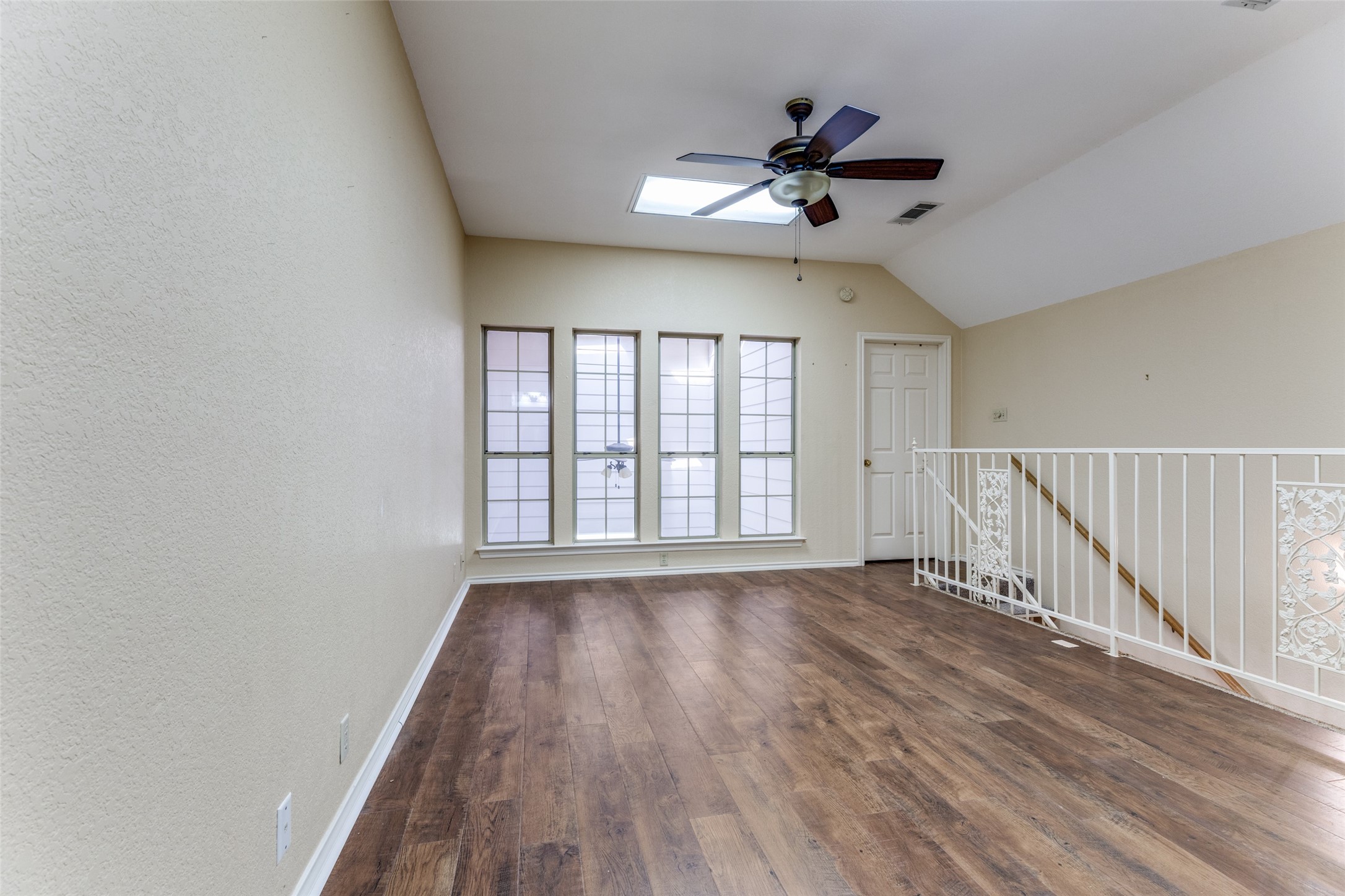 1218 Wooded Trail Hurst TX 76053
