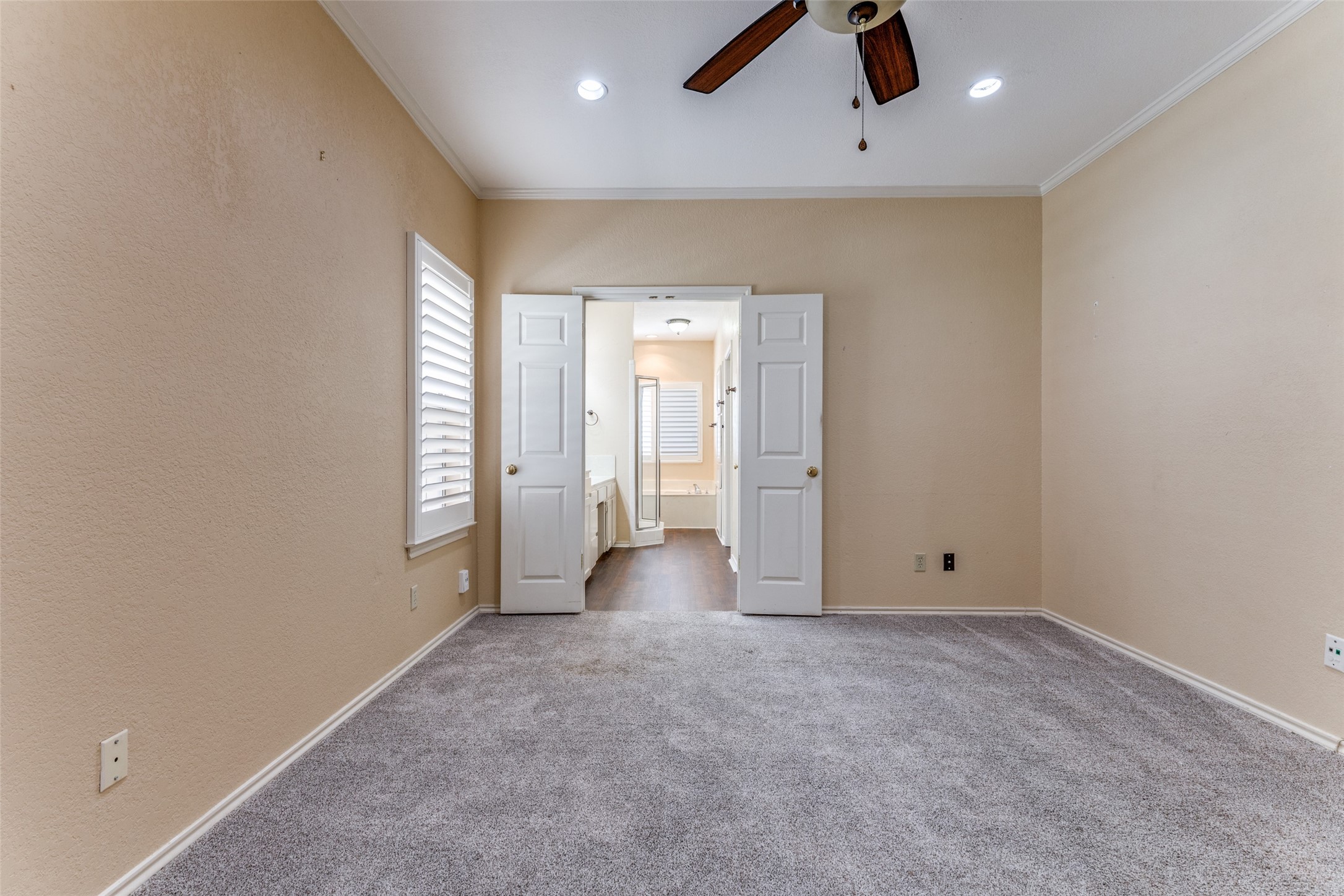 1218 Wooded Trail Hurst TX 76053