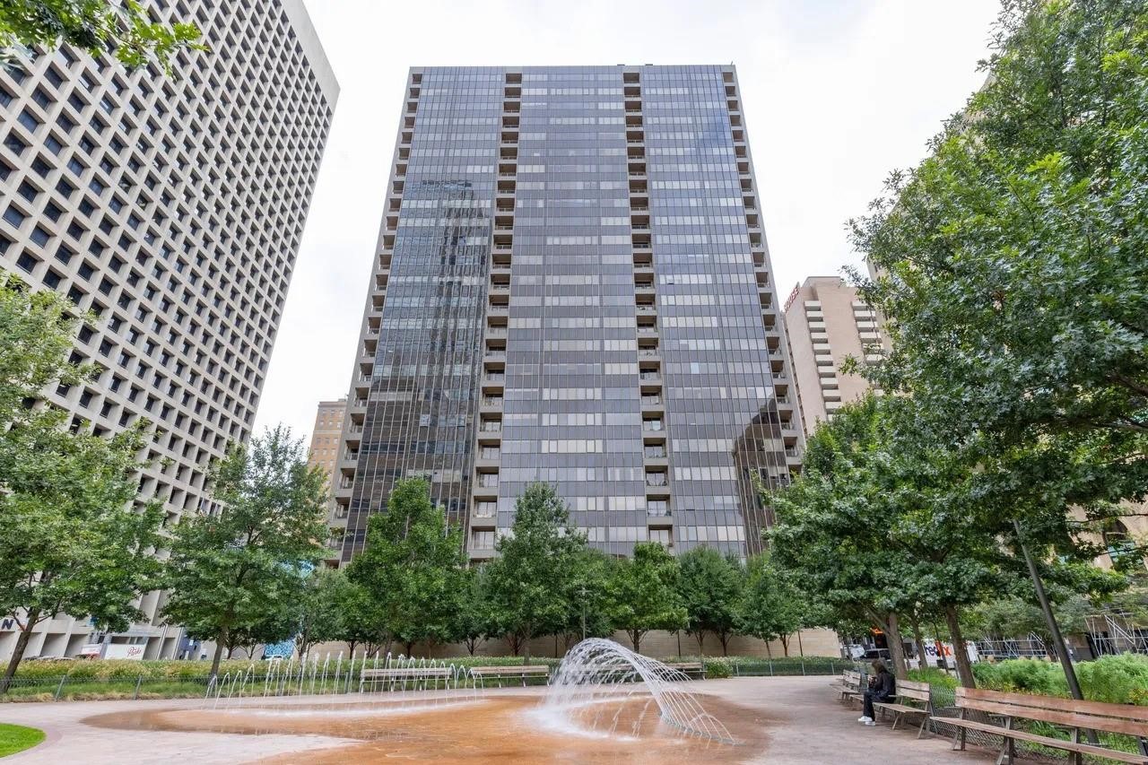 1200 Main Street Dallas TX 75202