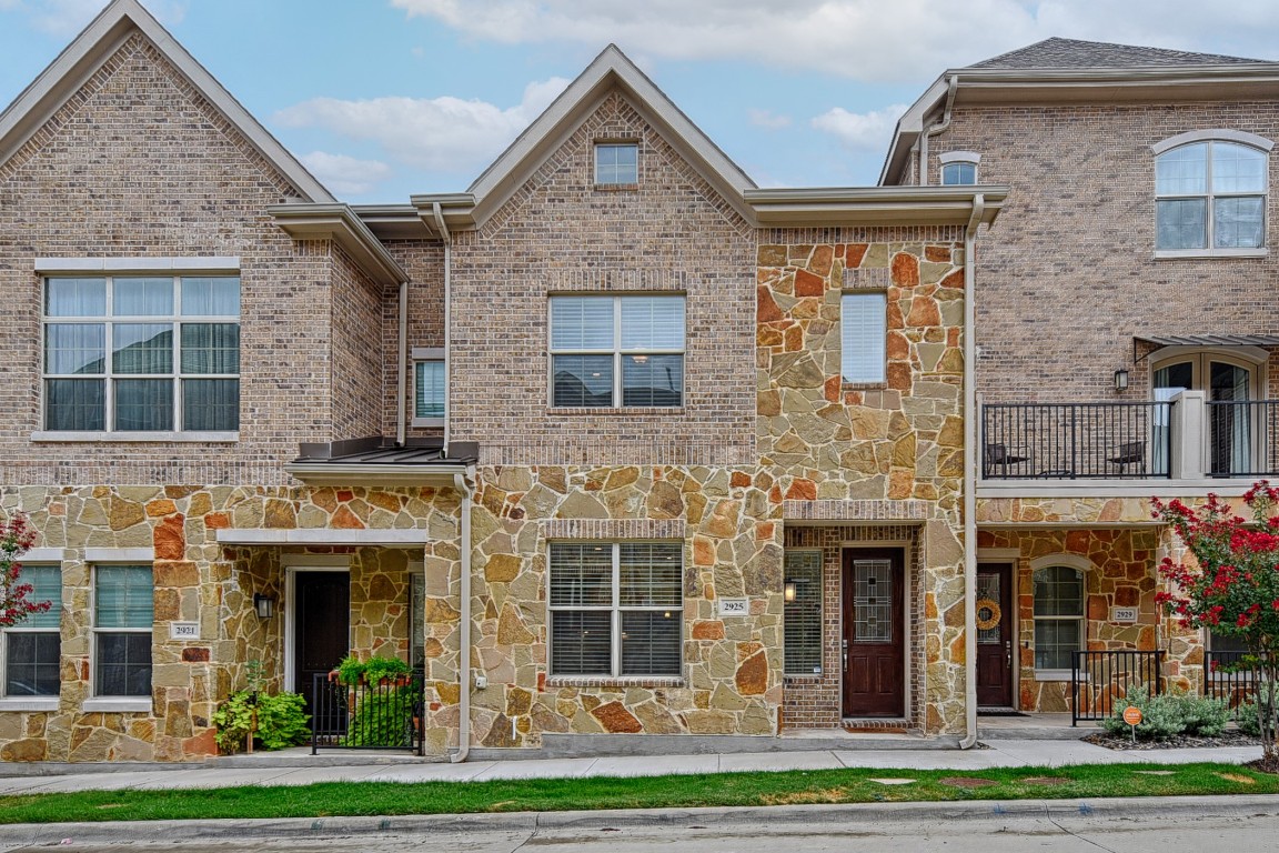 2925 Sheridan Drive Carrollton TX 75010