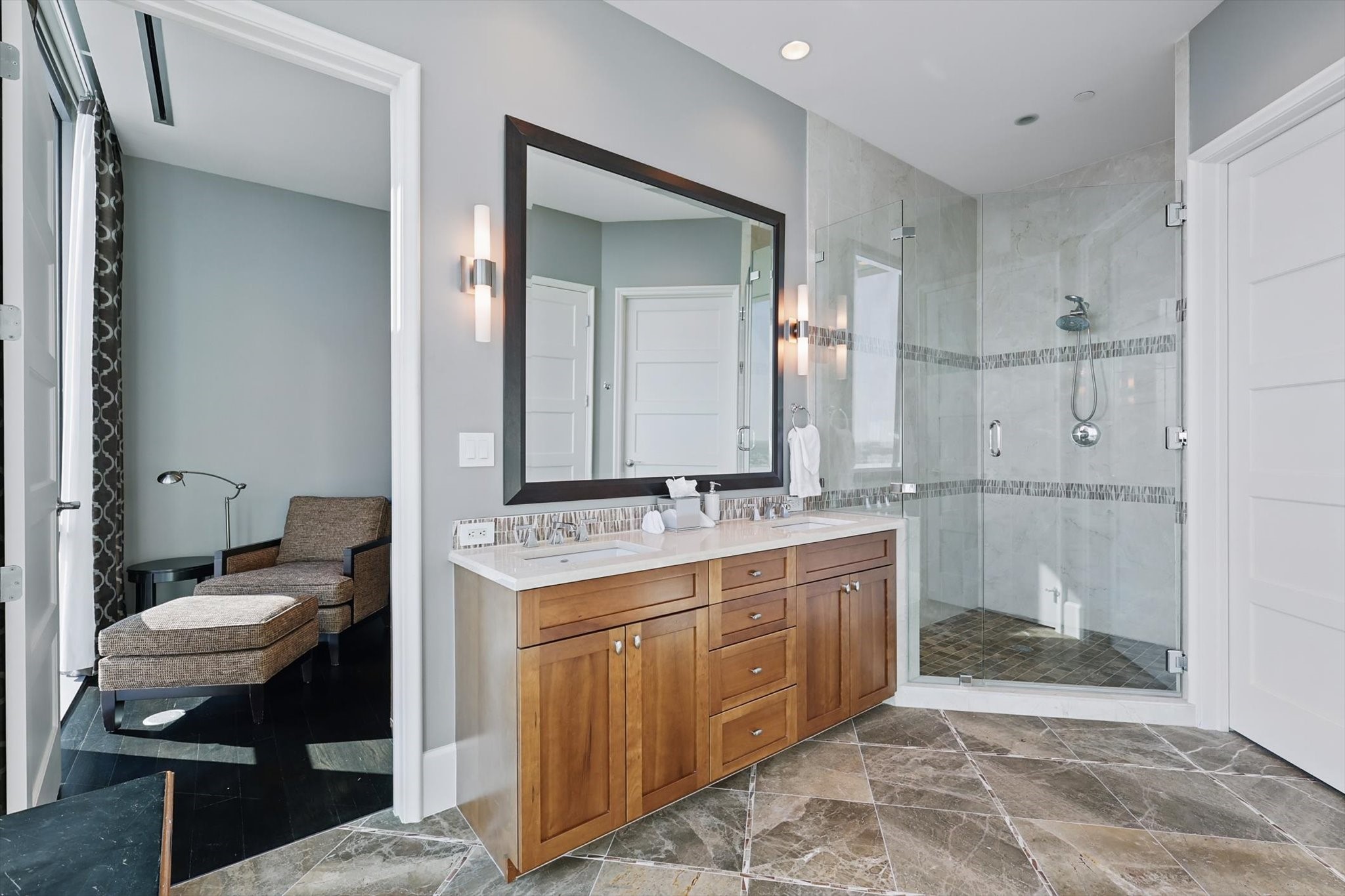 1301 Throckmorton Street Fort Worth TX 76102