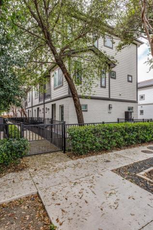 5924 Hudson Street Dallas TX 75206