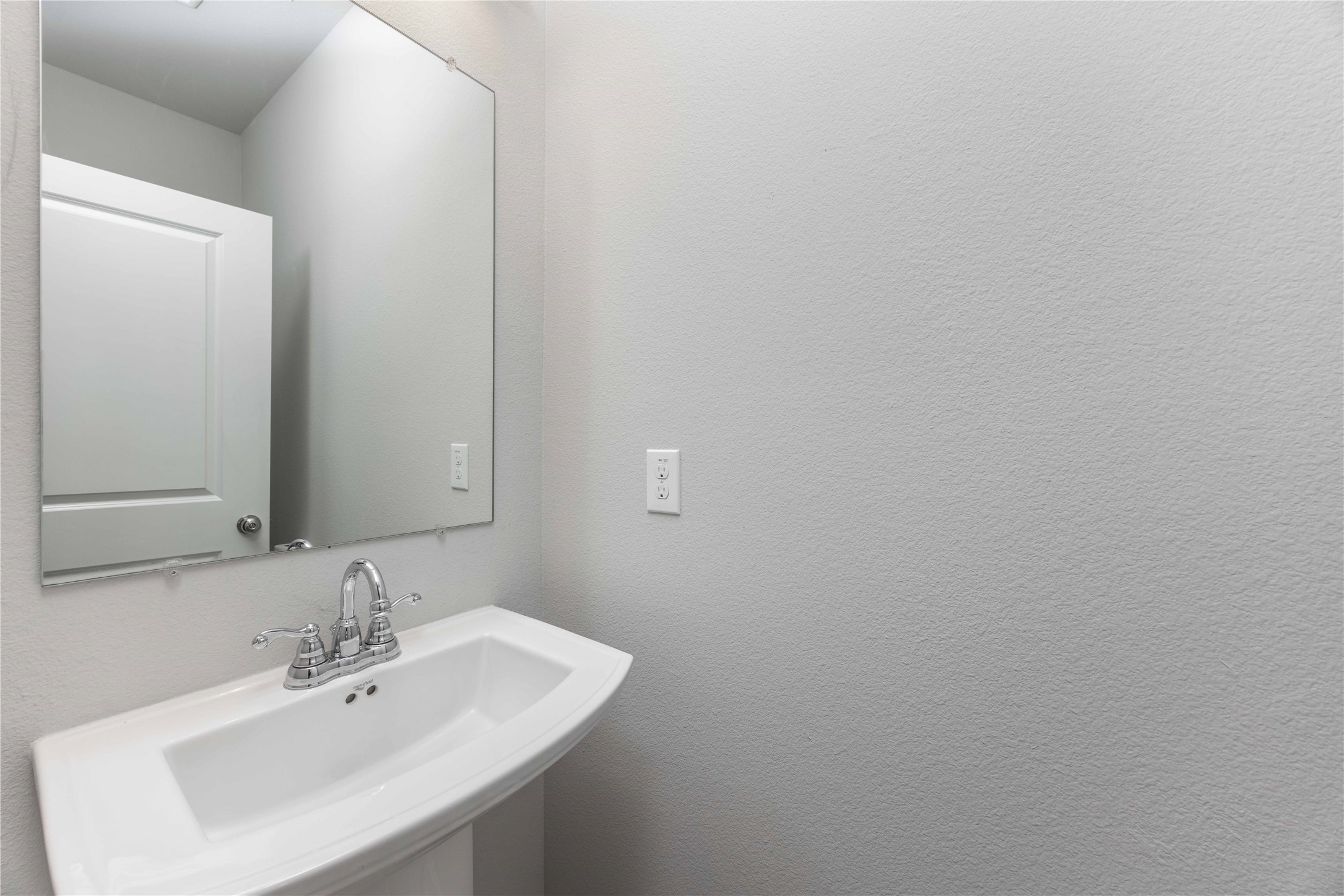 2542 Plumas Drive Lewisville TX 75056