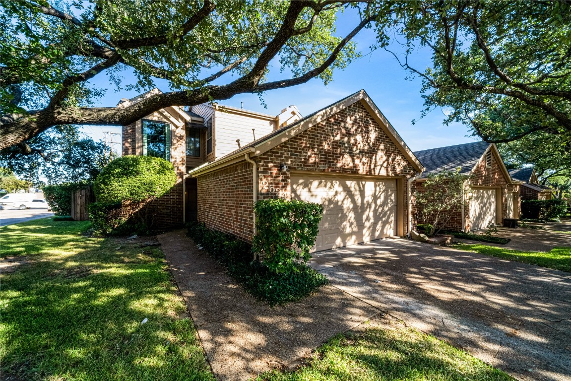 2524 Mallard Cove Carrollton TX 75006