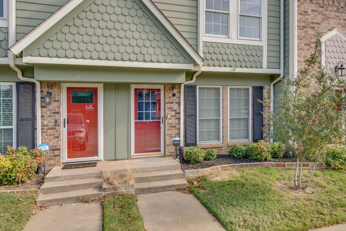 193 Merlin Way Euless TX 76039