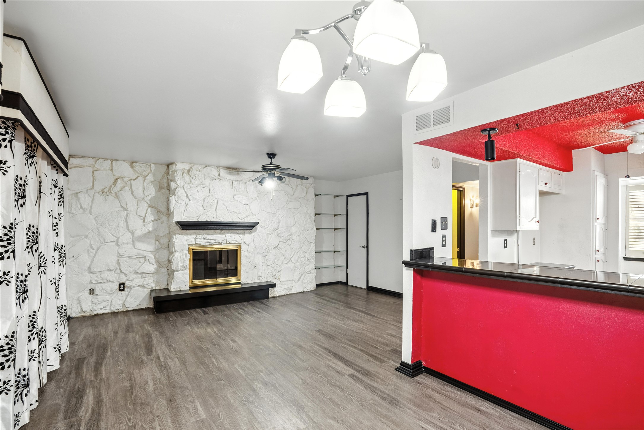 1719 E Grauwyler Road Irving TX 75061