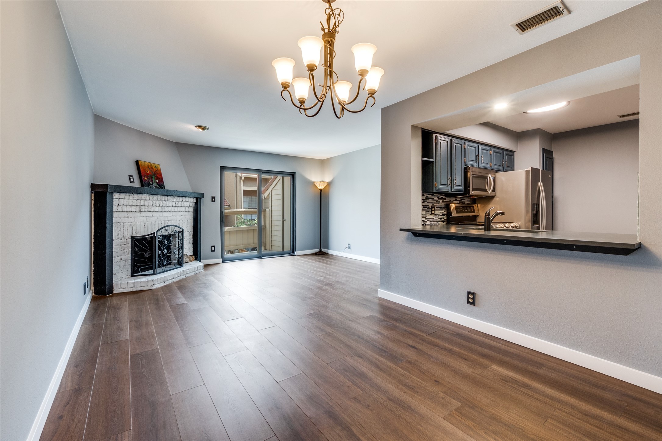 5200 Martel Avenue Dallas TX 75206