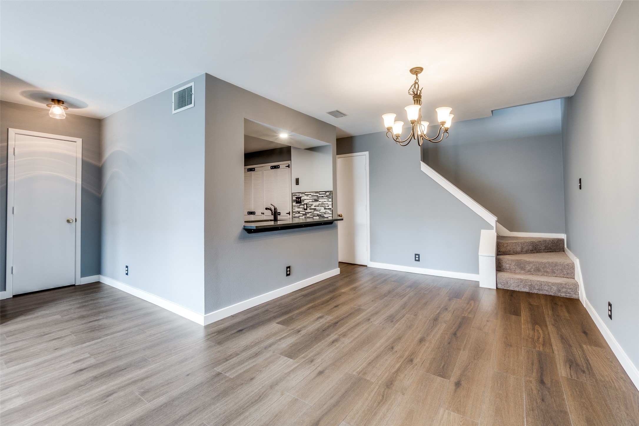 5200 Martel Avenue Dallas TX 75206