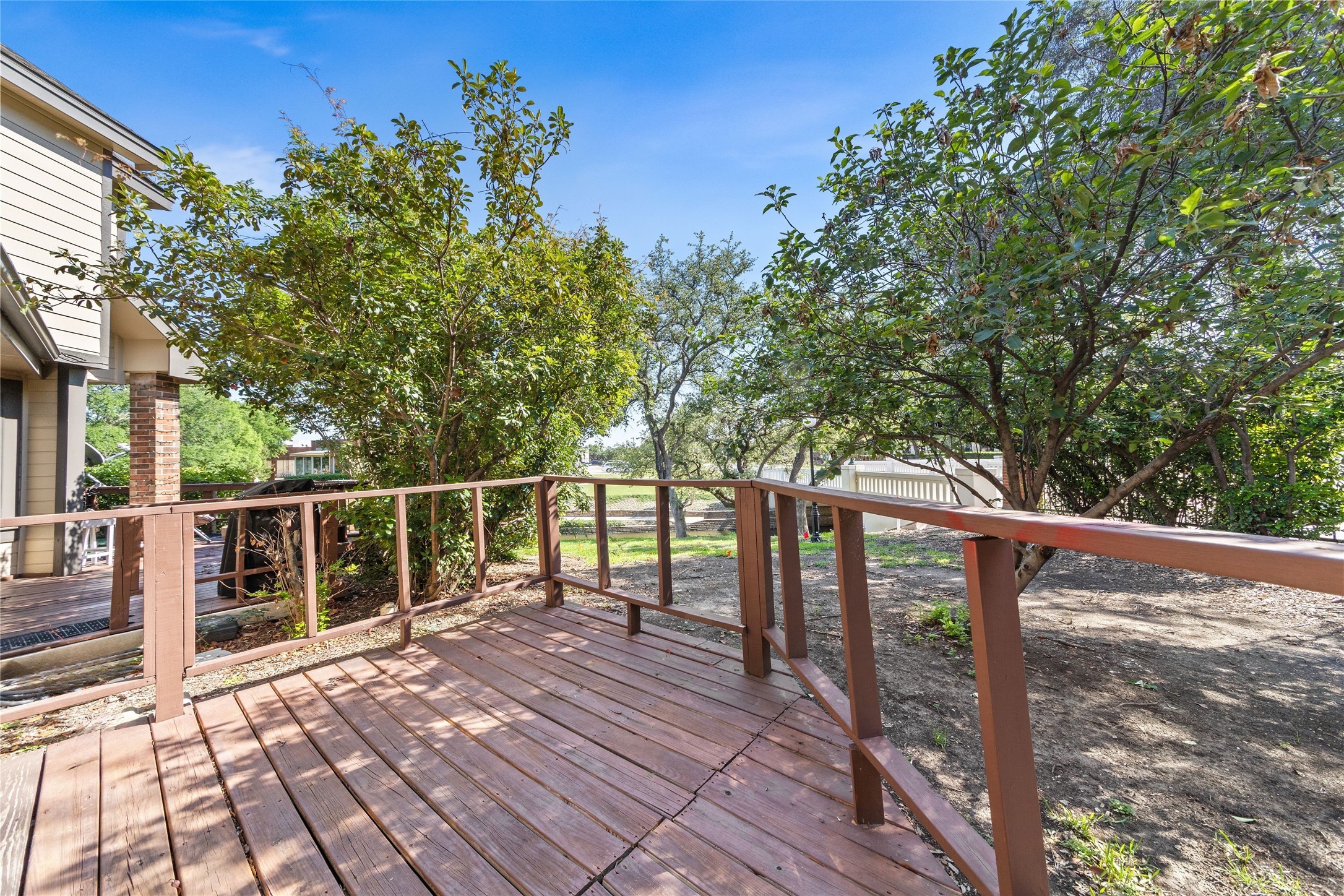 420 Santa Fe Trail Irving TX 75063