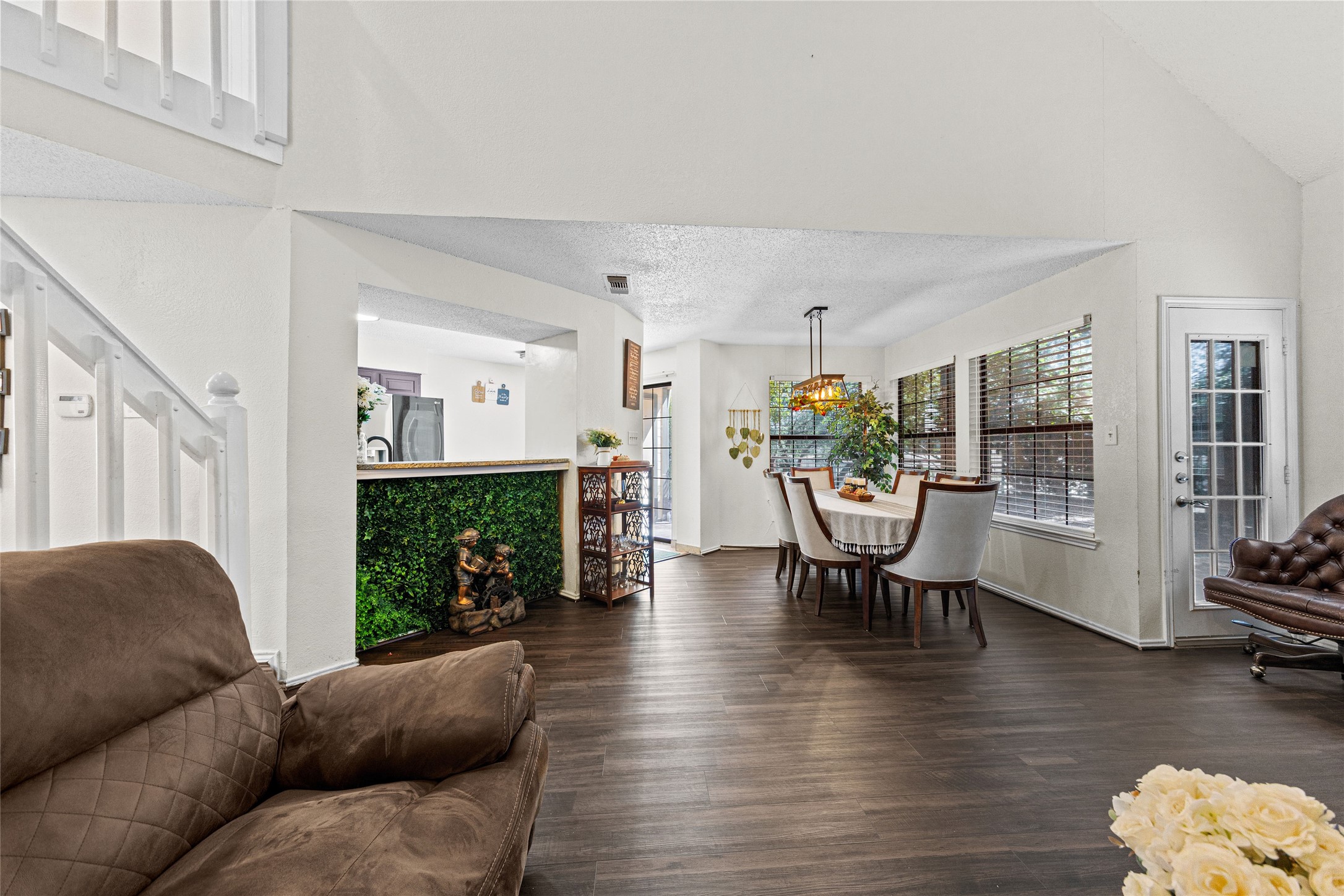 420 Santa Fe Trail Irving TX 75063