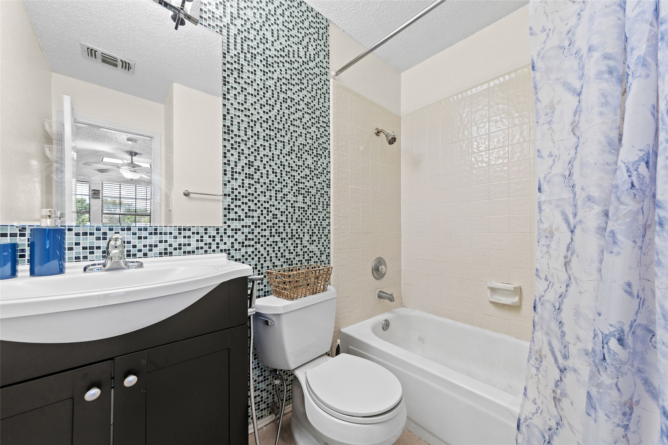 420 Santa Fe Trail Irving TX 75063