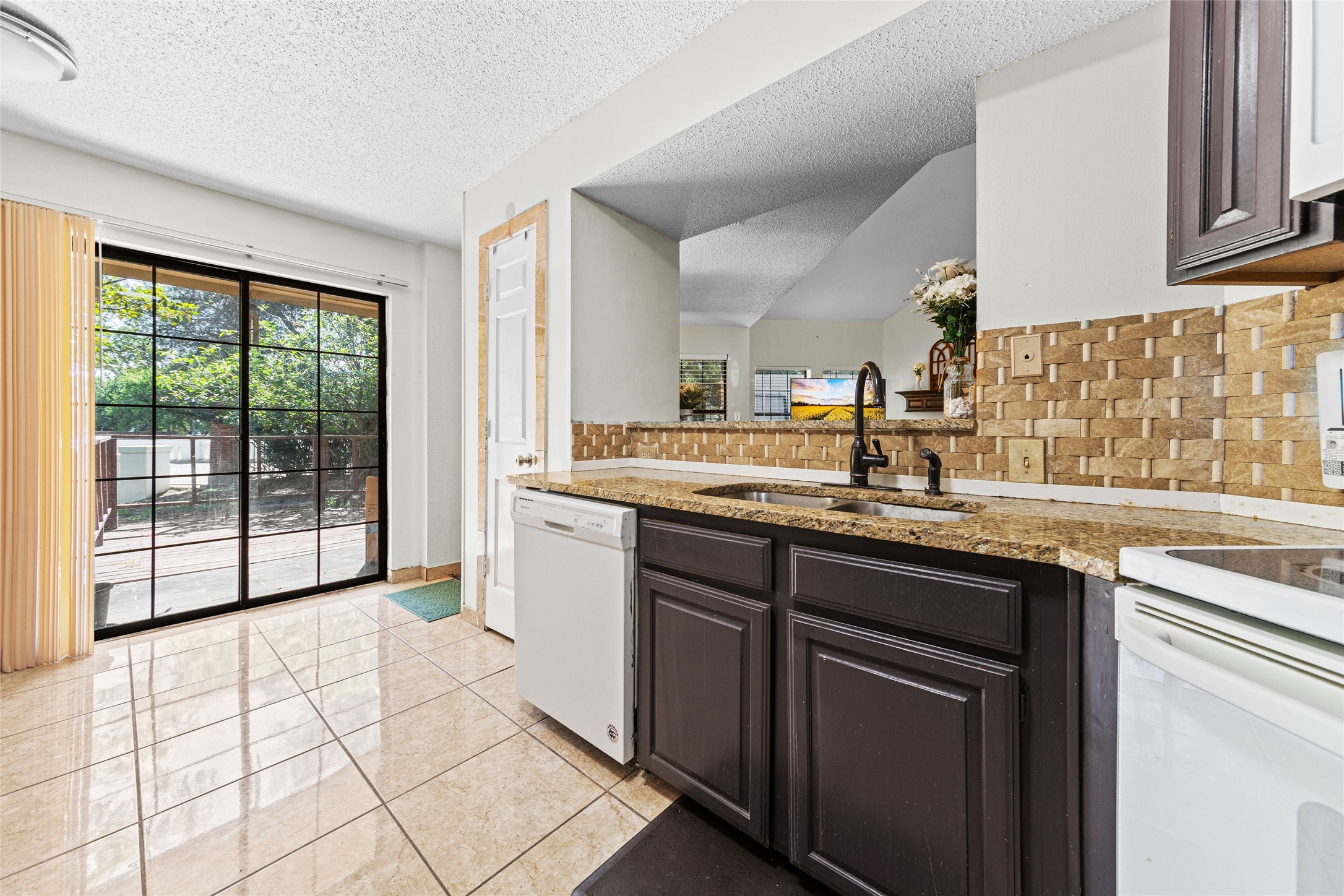 420 Santa Fe Trail Irving TX 75063