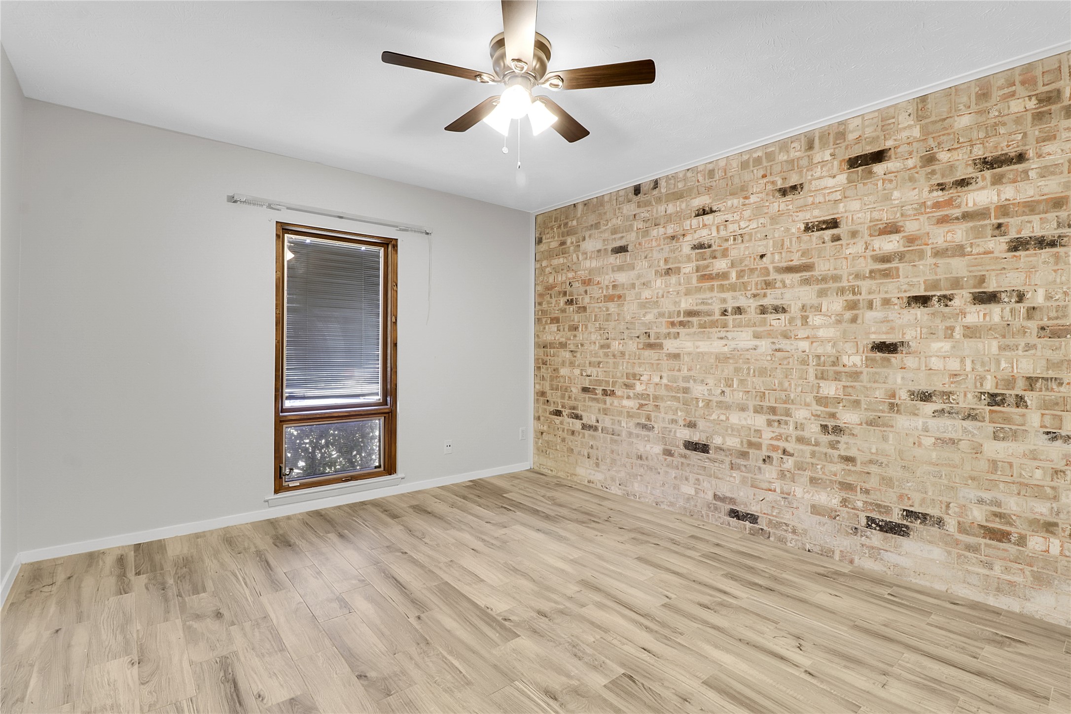 44 E Mountain Creek Drive Grand Prairie TX 75052