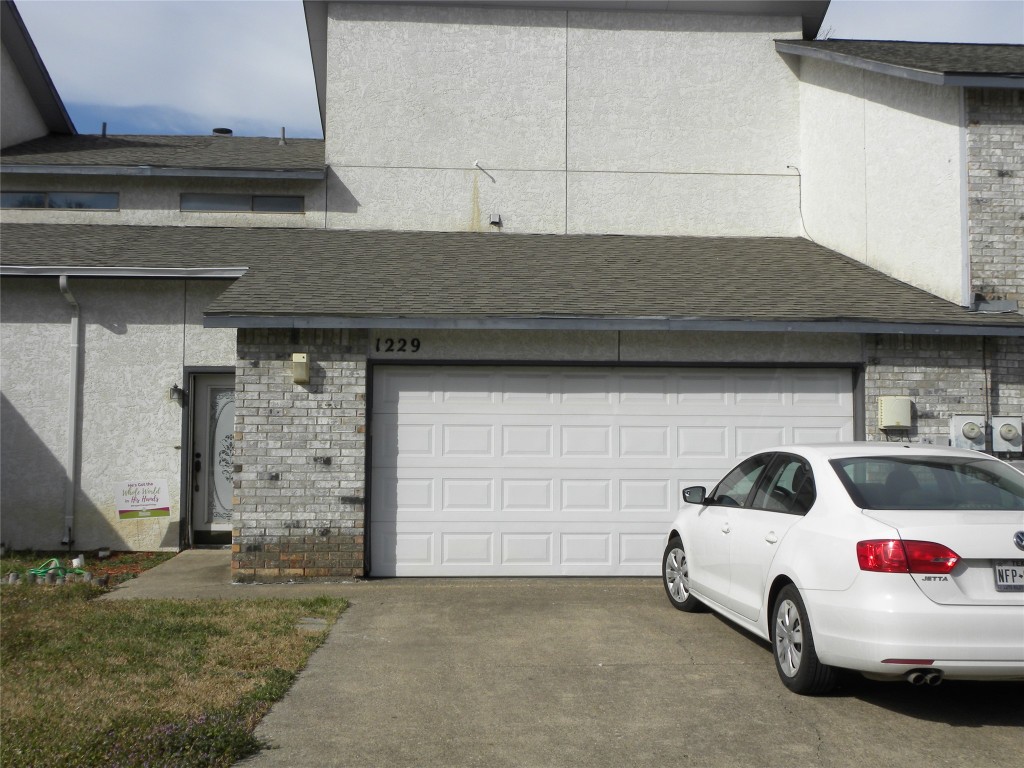 1229 Forest Cove Lane Garland TX 75040