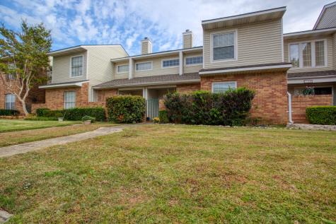 706 Creekwood Drive Lewisville TX 75067