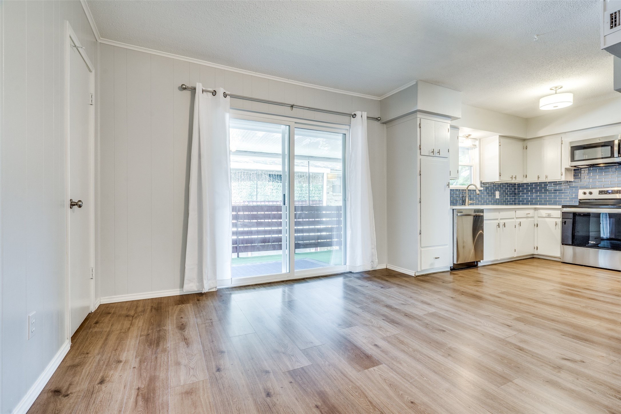 6021 Sandhurst Lane Dallas TX 75206