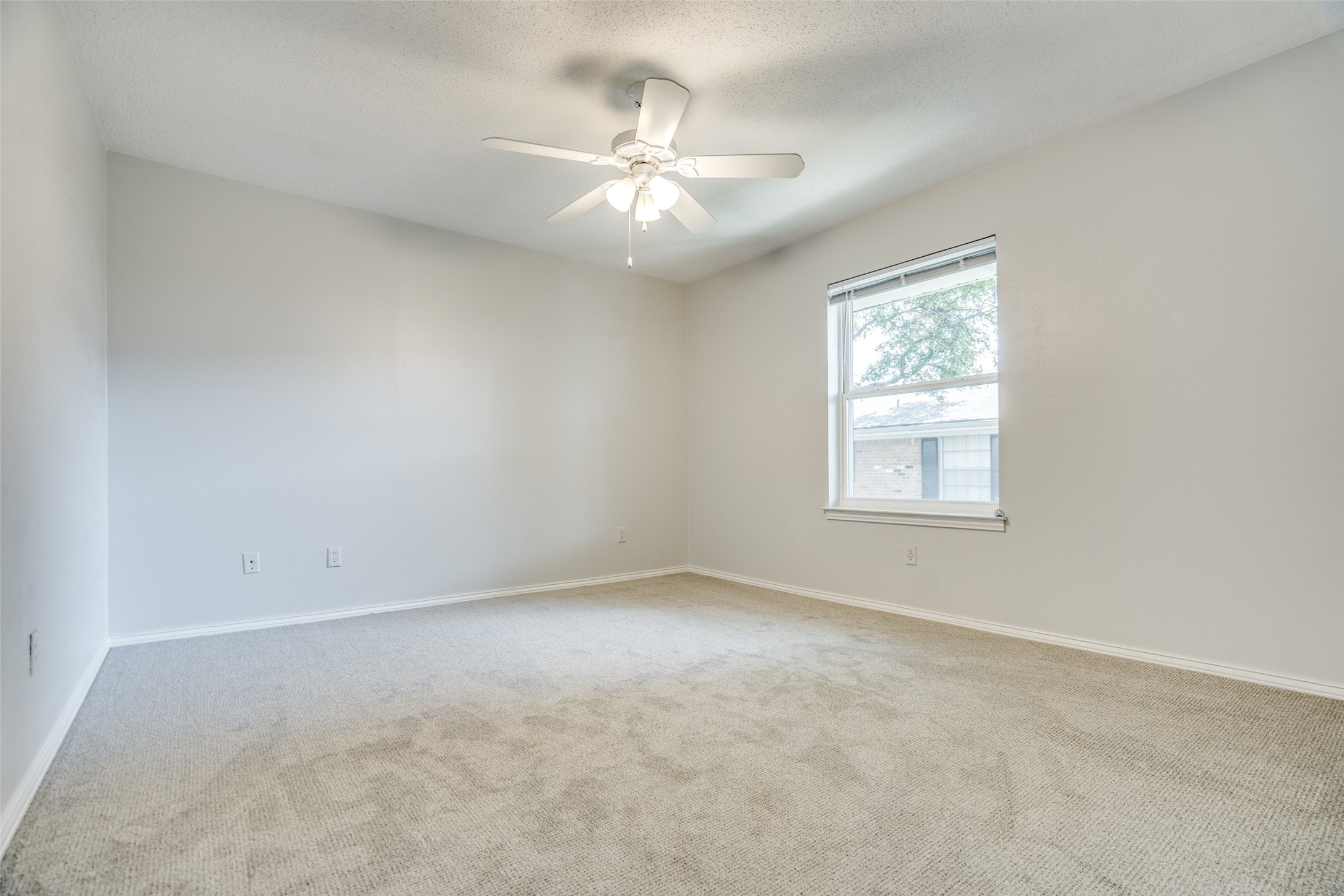 6021 Sandhurst Lane Dallas TX 75206