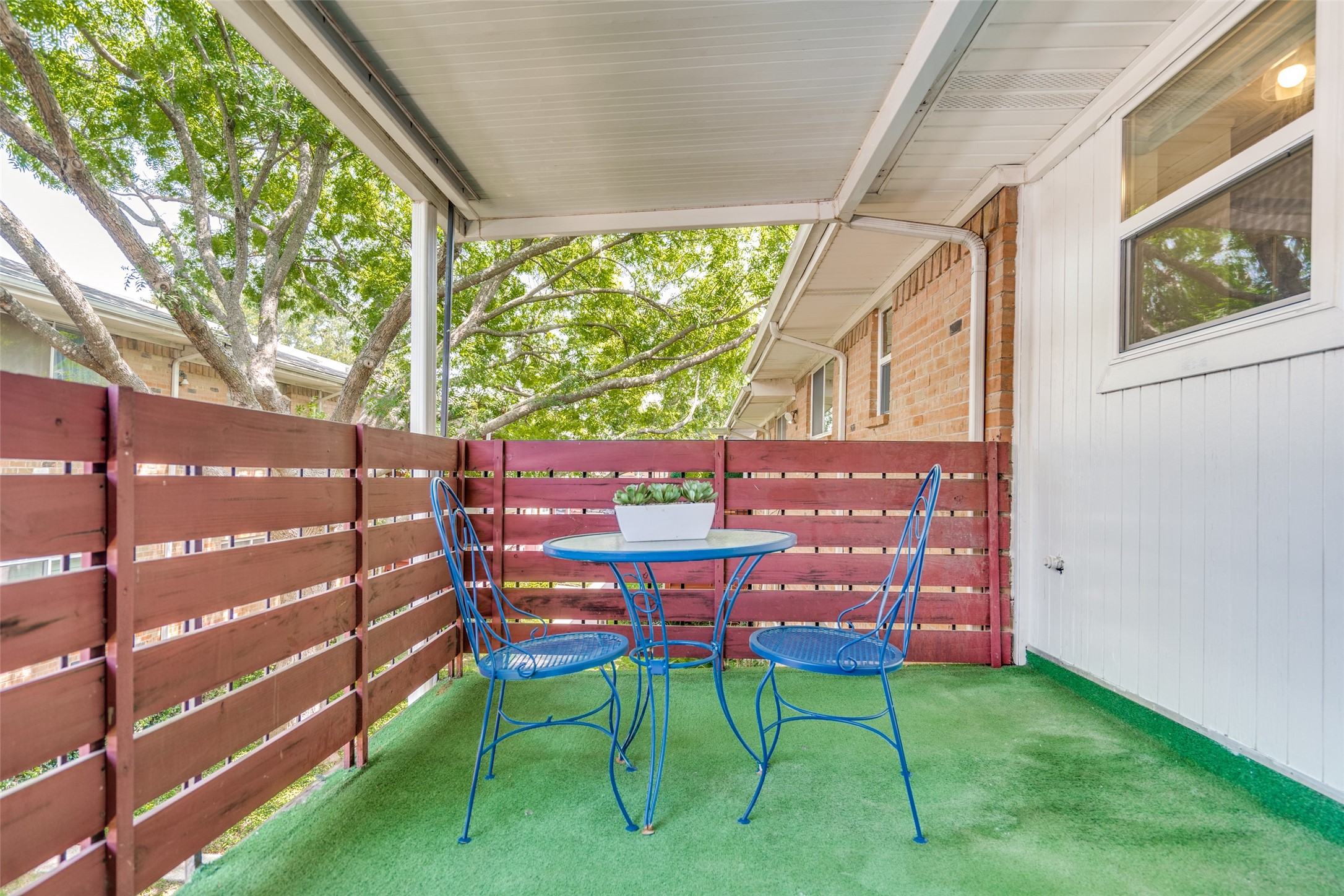 6021 Sandhurst Lane Dallas TX 75206