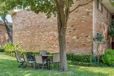 6021 Sandhurst Lane Dallas TX 75206
