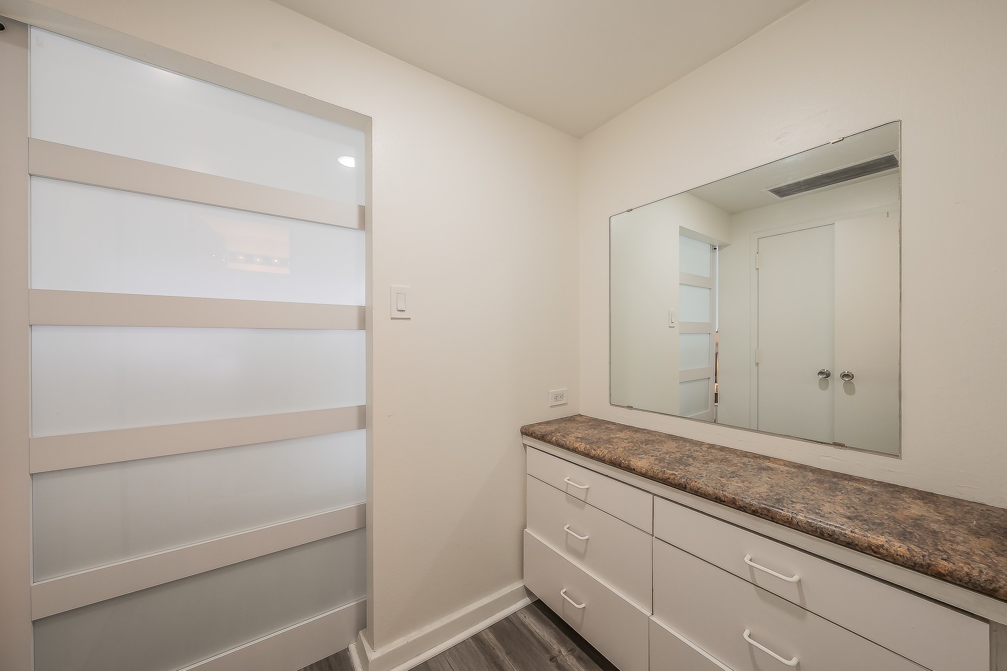 6211 W Northwest Highway Dallas TX 75225