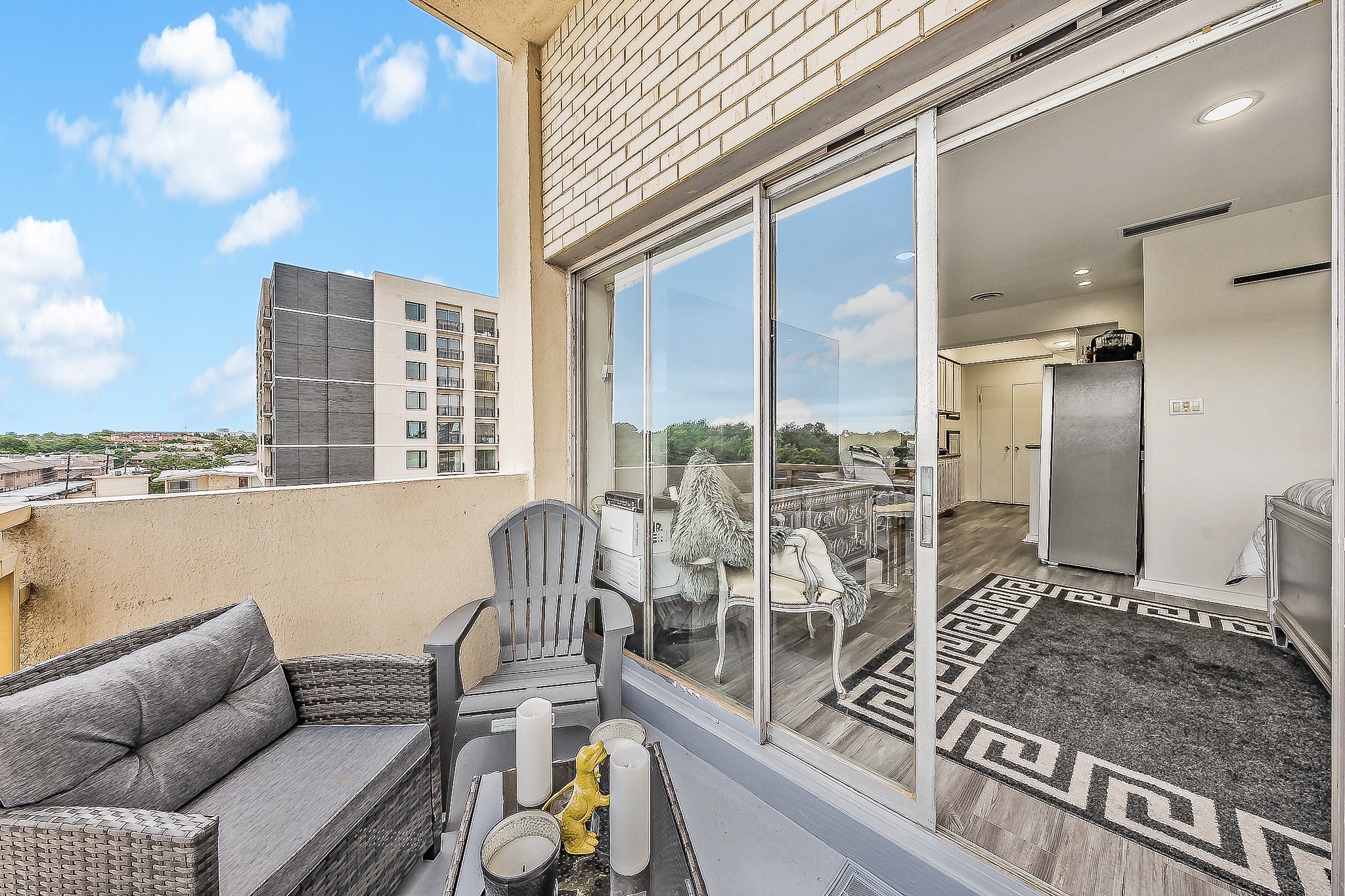6211 W Northwest Highway Dallas TX 75225